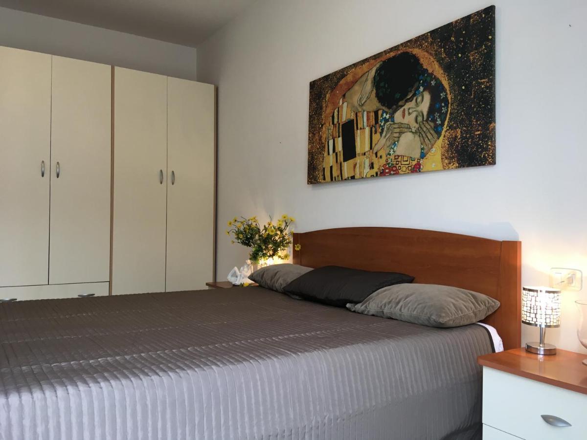 Apartament Irina'S House With View On Like And Swimming Pool Riva di Solto Zewnętrze zdjęcie