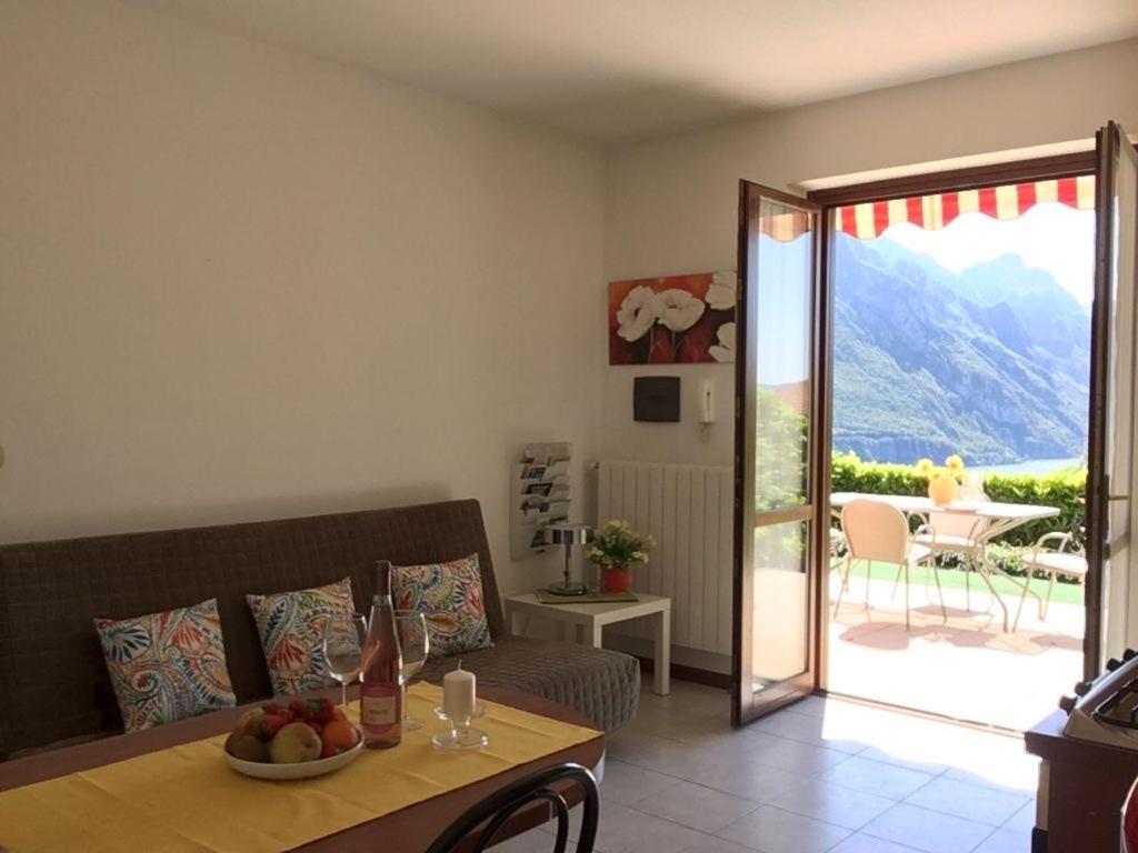 Apartament Irina'S House With View On Like And Swimming Pool Riva di Solto Zewnętrze zdjęcie