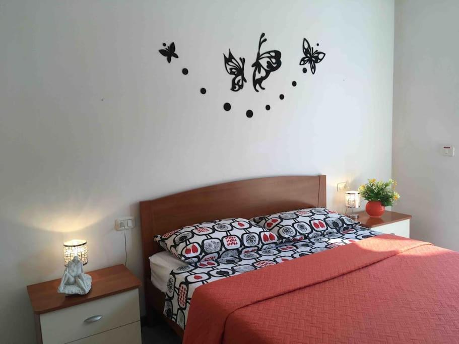 Apartament Irina'S House With View On Like And Swimming Pool Riva di Solto Zewnętrze zdjęcie